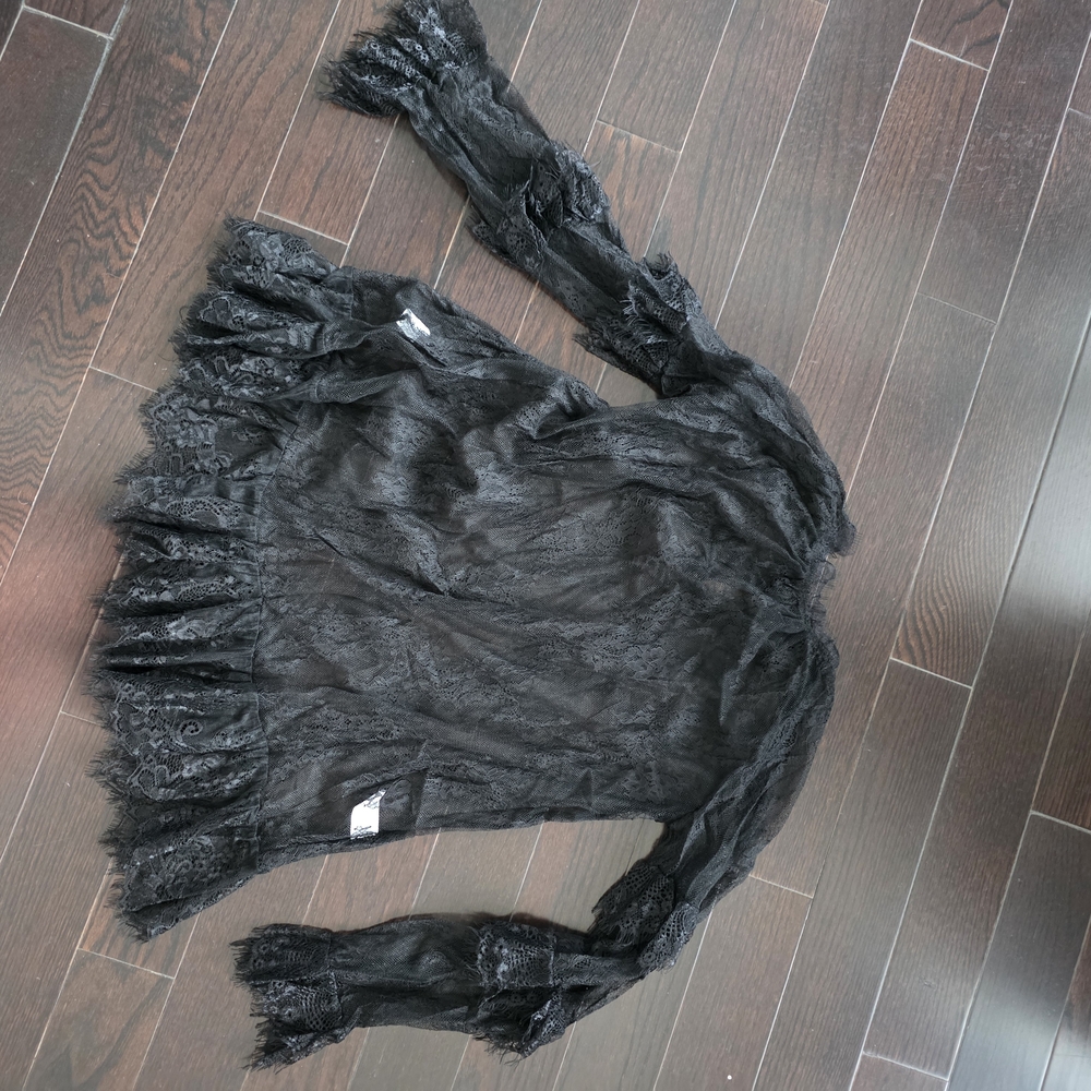 Elegant Black Lace Dress - Picture 4 of 5